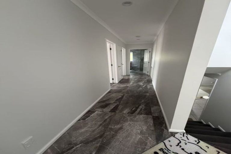 Photo of property in 124 Pemberton Avenue, Bayview, Auckland, 0629