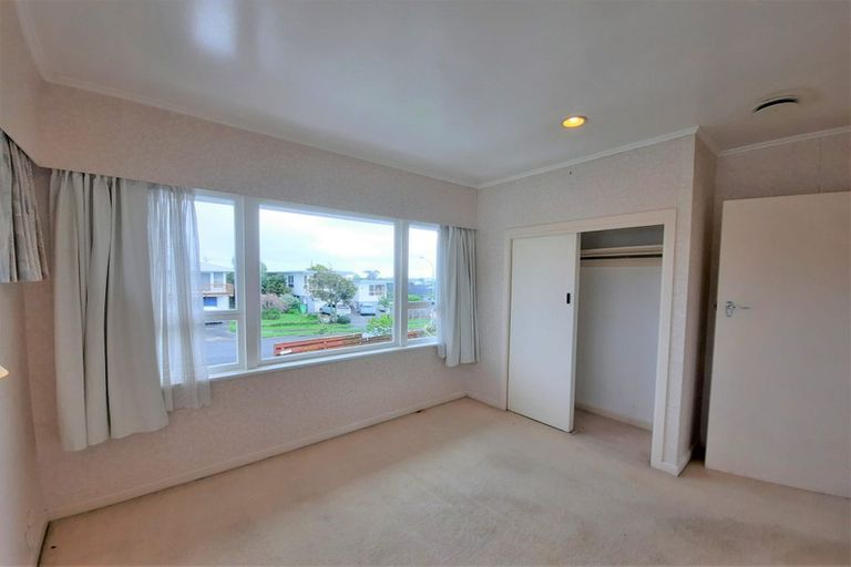 Photo of property in 25 The Crest, Sunnyhills, Auckland, 2010