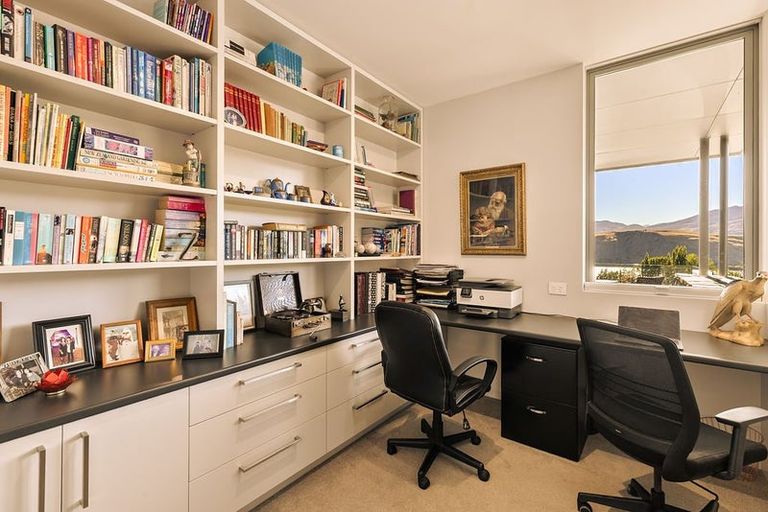 Photo of property in 16 Hayes View Lane, Lake Hayes, Queenstown, 9371