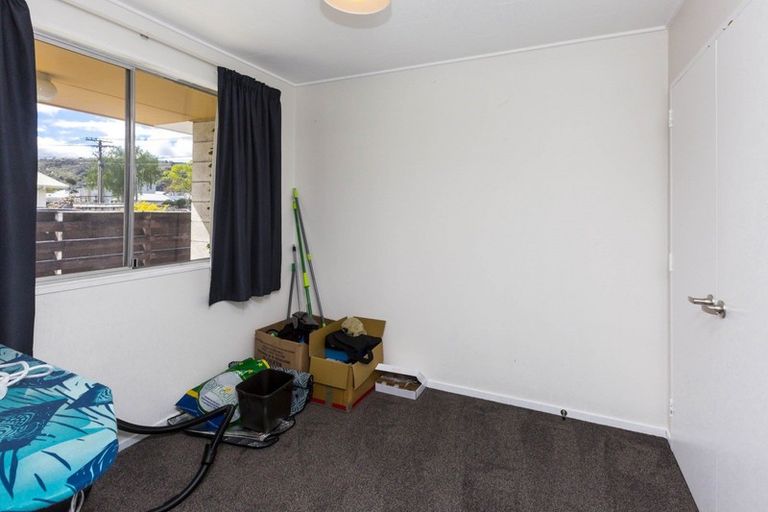 Photo of property in 2/12 Wilford Street, Wallaceville, Upper Hutt, 5018