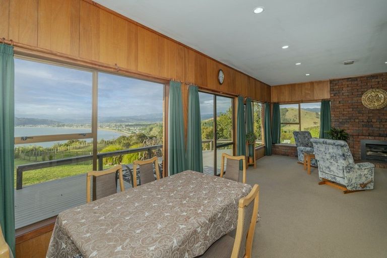 Photo of property in 2a Pohutukawa Grove, Whitianga, 3510