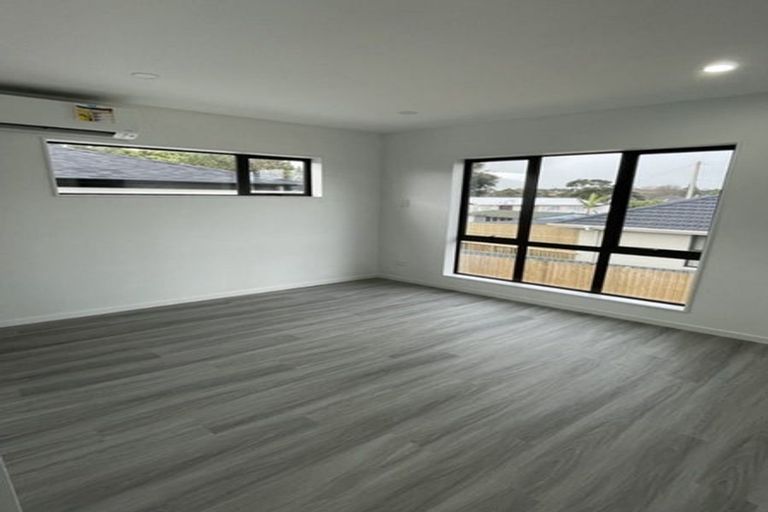 Photo of property in 9e Julian Place, Otara, Auckland, 2023