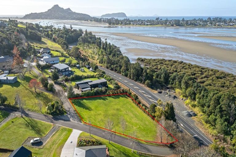 Photo of property in 6 Aldermen Lane, Tairua, 3579