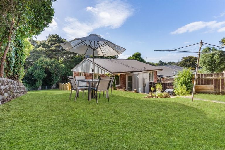 Photo of property in 3/6 Kororo Street, Northcote, Auckland, 0627