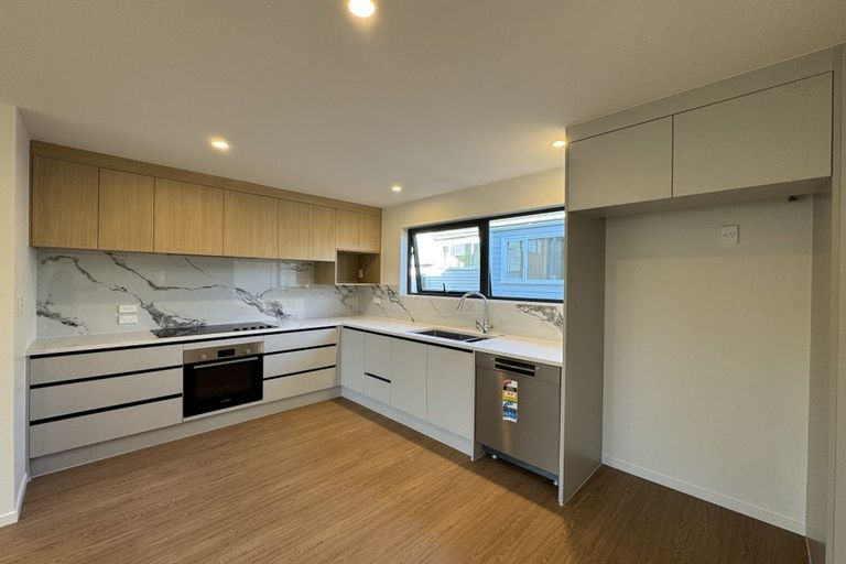 Photo of property in 5/20 William Souter Street, Forrest Hill, Auckland, 0620