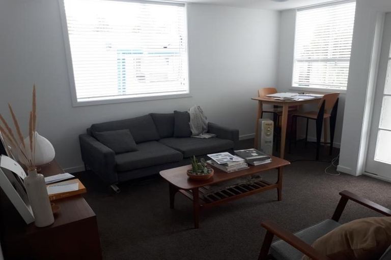 Photo of property in 11/76 Freyberg Street, Lyall Bay, Wellington, 6022