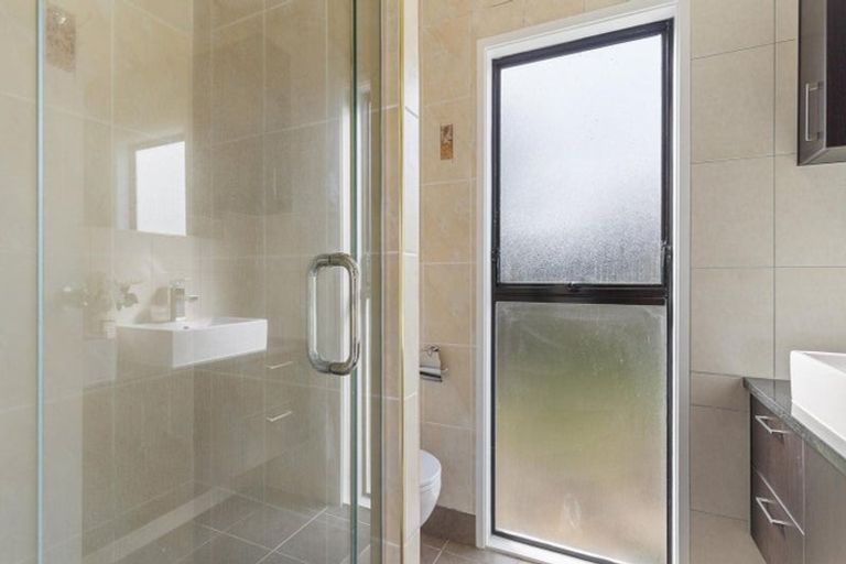 Photo of property in 14 Steeple Rise, Pakuranga, Auckland, 2010