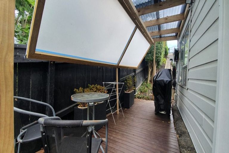 Photo of property in 3a Palmer Crescent, Mission Bay, Auckland, 1071