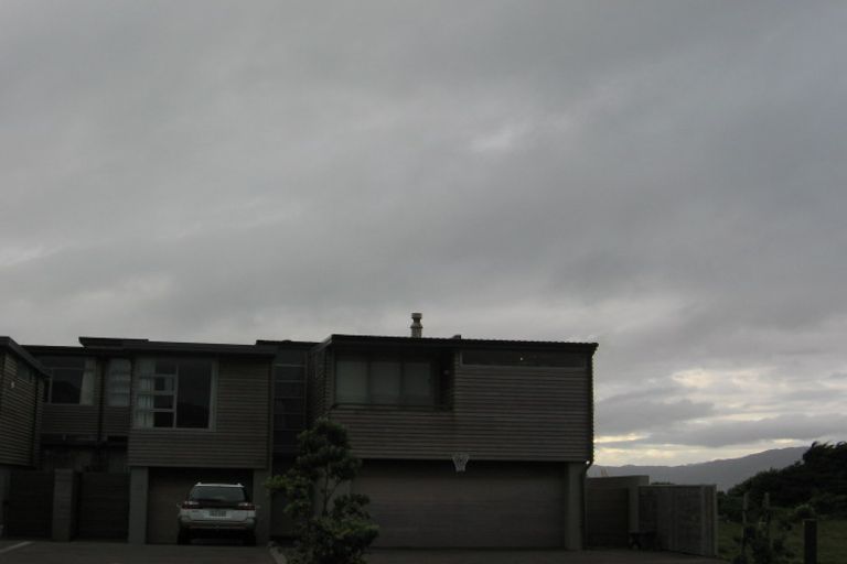 Photo of property in 17 Boardwalk Lane, Seatoun, Wellington, 6022