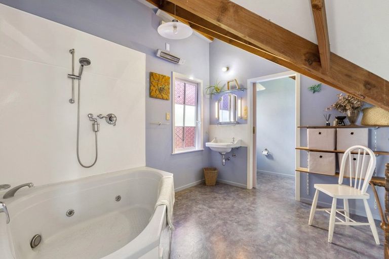 Photo of property in 13 Bay View Road, Raglan, 3225