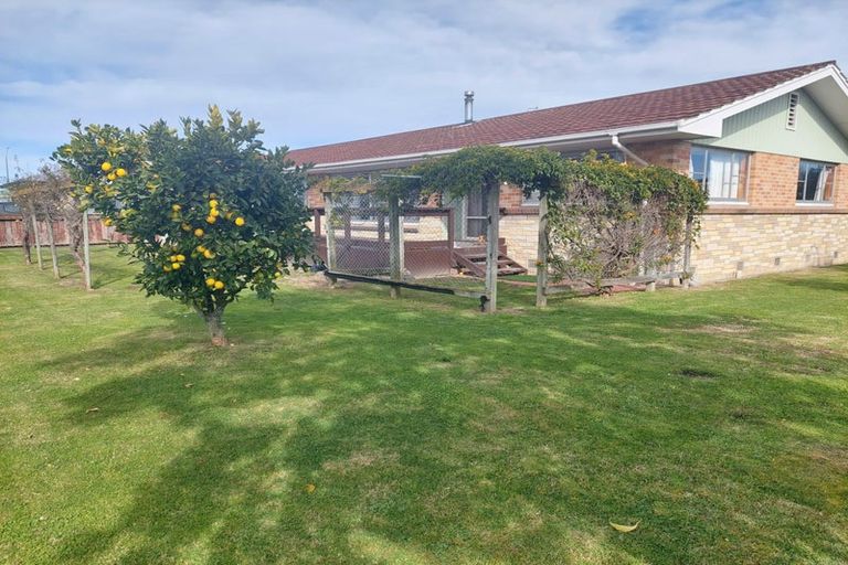 Photo of property in 284 Kennedy Road, Onekawa, Napier, 4110