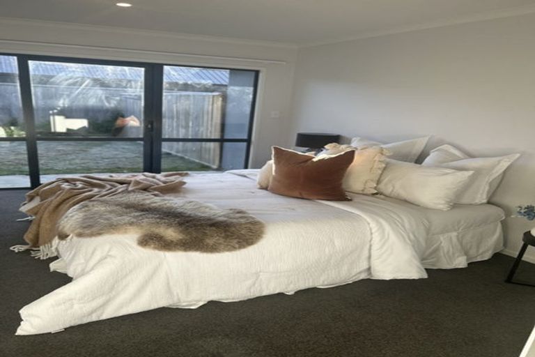 Photo of property in 10 Wheat Street, Jacks Point, Queenstown, 9371