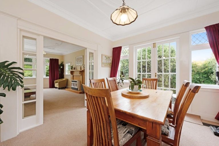 Photo of property in 328 Karori Road, Karori, Wellington, 6012