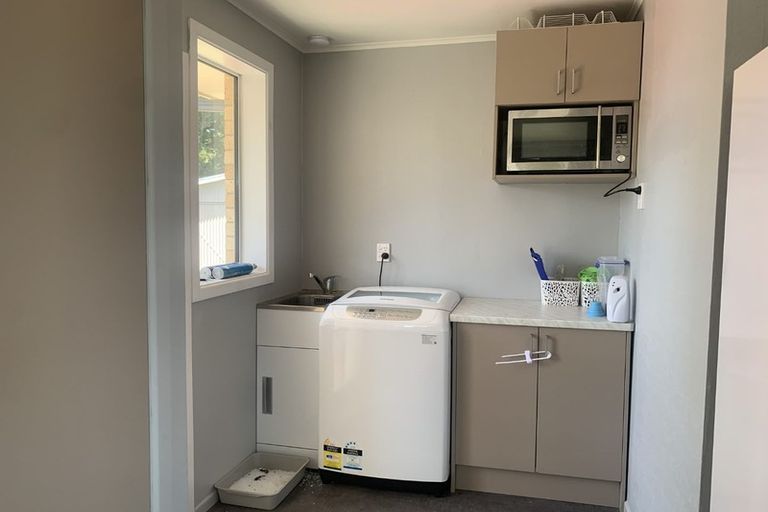 Photo of property in 106 Masters Avenue, Silverdale, Hamilton, 3216