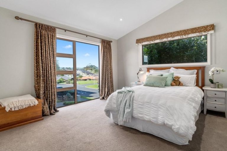 Photo of property in 23 Contour Avenue, Pyes Pa, Tauranga, 3112