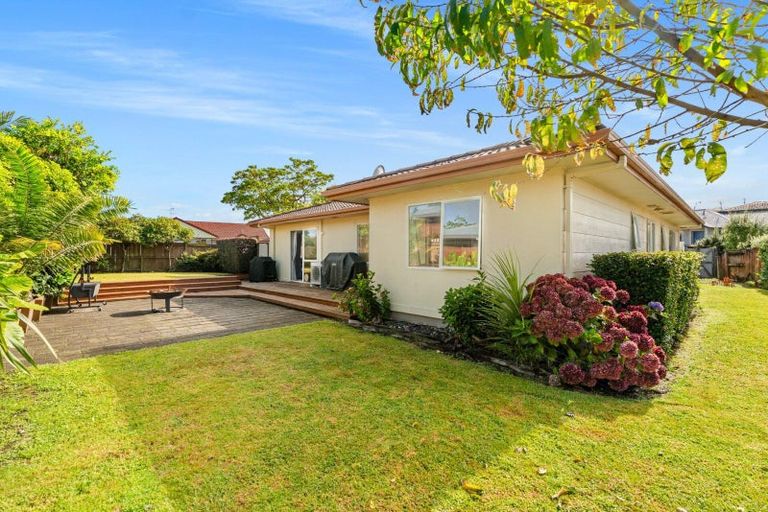 Photo of property in 1 Vanderbilt Place, Welcome Bay, Tauranga, 3112