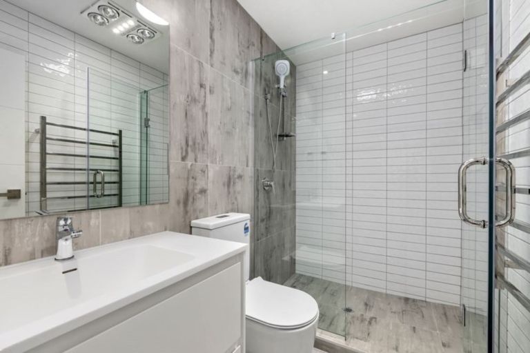 Photo of property in 67c Lake Road, Devonport, Auckland, 0624