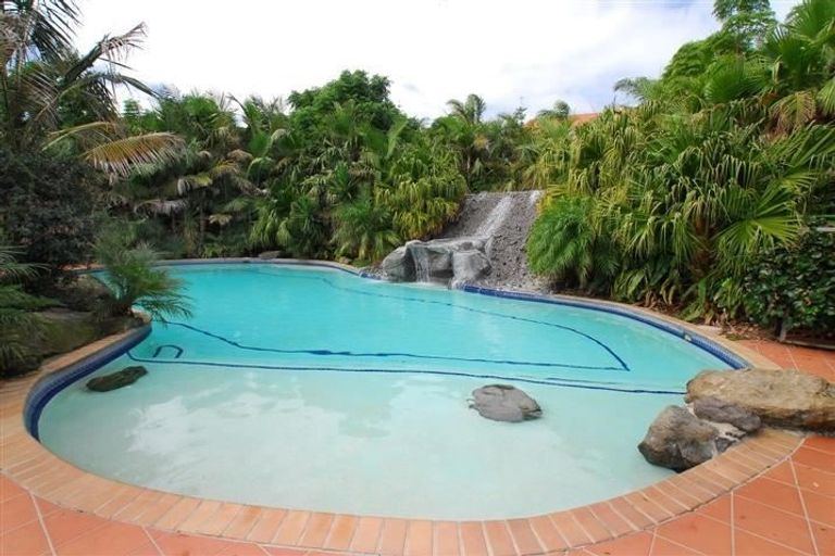 Photo of property in Santa Rosa, 4/340 Gulf Harbour Drive, Gulf Harbour, Whangaparaoa, 0930