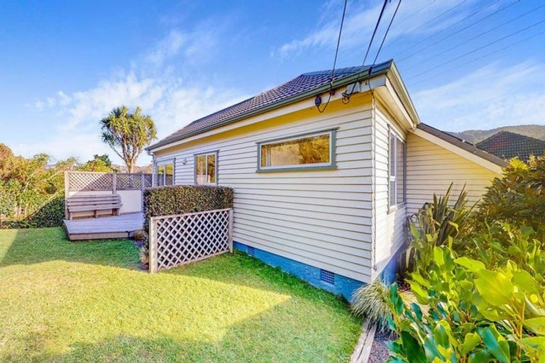 Photo of property in 1 Berkshire Avenue, Wilton, Wellington, 6012