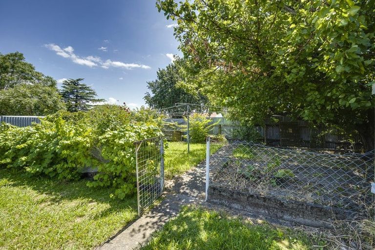 Photo of property in 28 Fleming Crescent, Maraenui, Napier, 4110