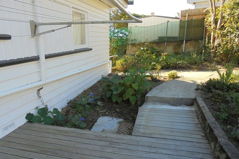 Photo of property in 7 Ferrymead Terrace, Ferrymead, Christchurch, 8081