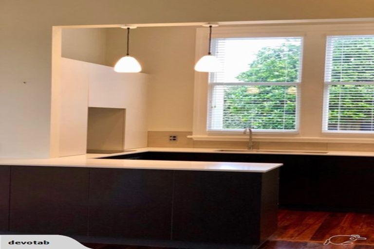 Photo of property in 9 Tudor Street, Devonport, Auckland, 0624