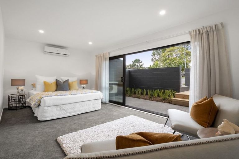 Photo of property in 18 Heaton Grove, Chatswood, Auckland, 0626