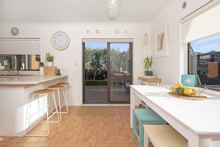 Photo of property in 1/25 Nicholas Road, Somerville, Auckland, 2014