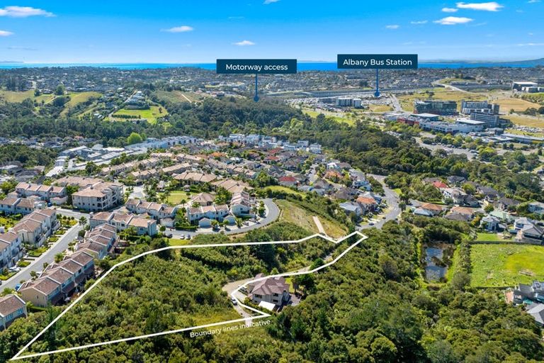 Photo of property in 27 Living Stream Road, Albany Heights, Auckland, 0632