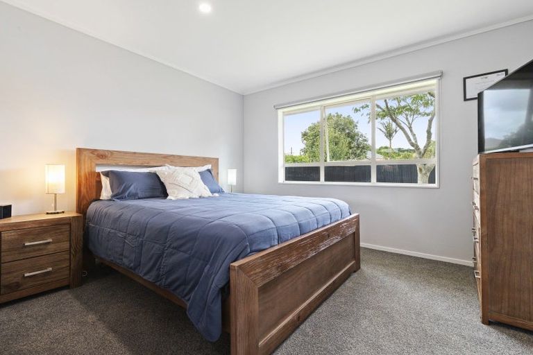 Photo of property in 2/32 Prospect Terrace, Pukekohe, 2120