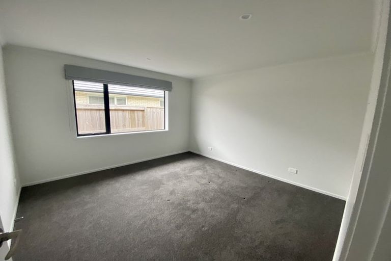 Photo of property in 14 Kahukaka Road, One Tree Point, 0118