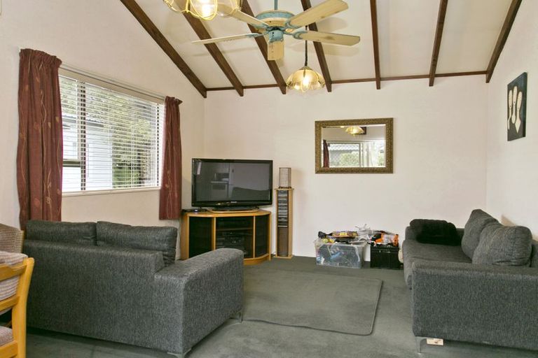 Photo of property in 1/6 Kereru Street, Two Mile Bay, Taupo, 3330