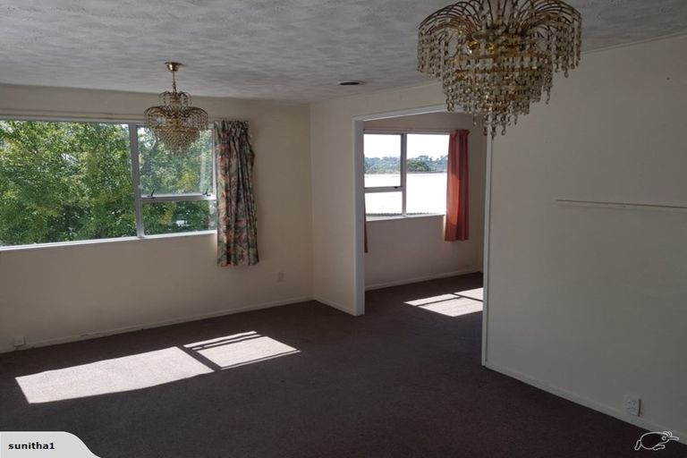 Photo of property in 4 Tacitus Place, Totara Vale, Auckland, 0629