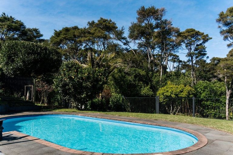 Photo of property in 11 Tanah Merah Drive, Papakura, 2110