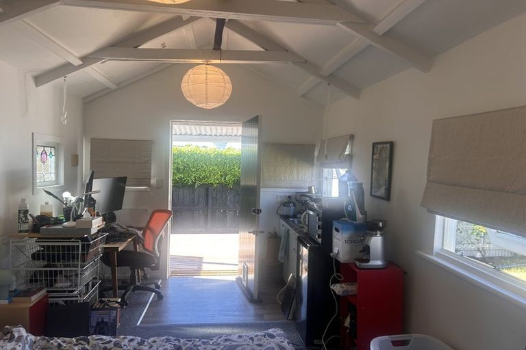 Photo of property in 52 Dean Street, Grey Lynn, Auckland, 1021