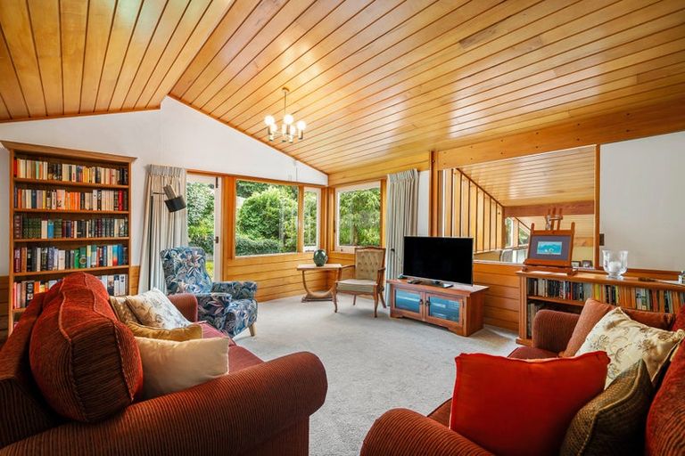 Photo of property in 79 Nicholson Road, Khandallah, Wellington, 6035