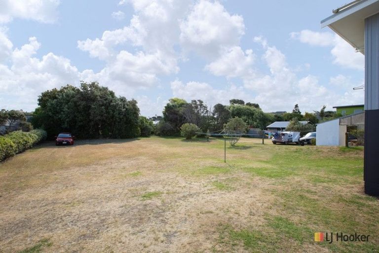Photo of property in 24 Seaforth Road, Waihi Beach, 3611