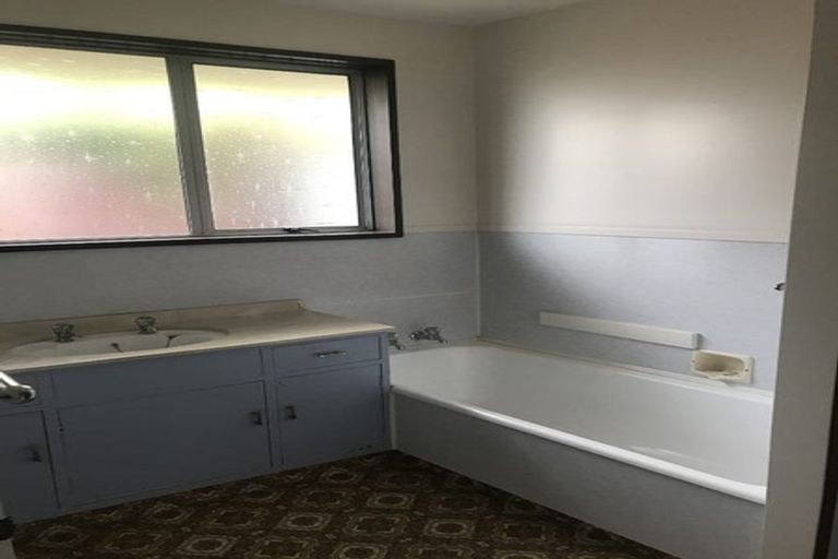 Photo of property in 2/743 Main North Road, Belfast, Christchurch, 8051