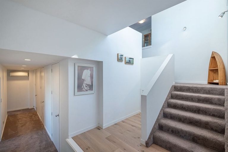 Photo of property in 2/53 Seaton Road, Murrays Bay, Auckland, 0630