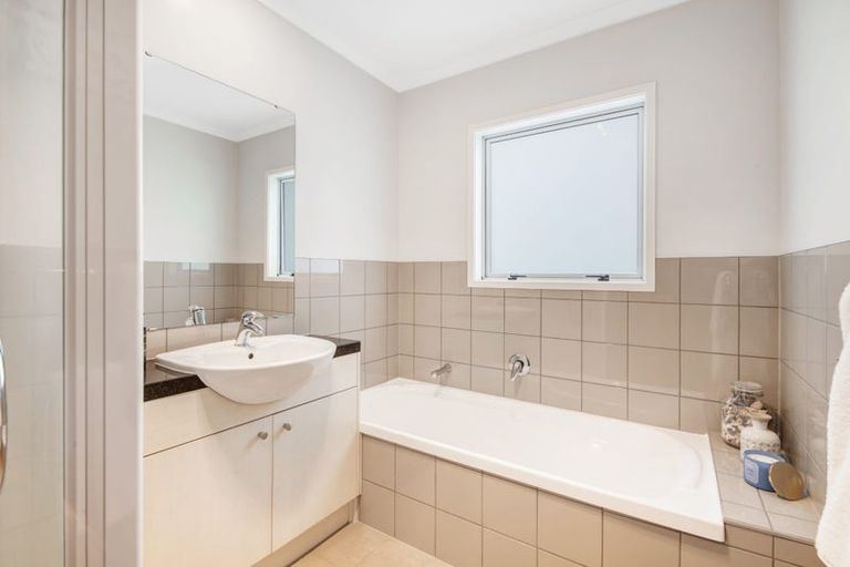 Photo of property in 115 Parkview Drive, Gulf Harbour, Whangaparaoa, 0930