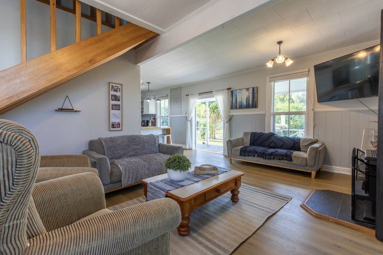 Photo of property in Dippers Halll, 28 Bell Street, Otane, 4202