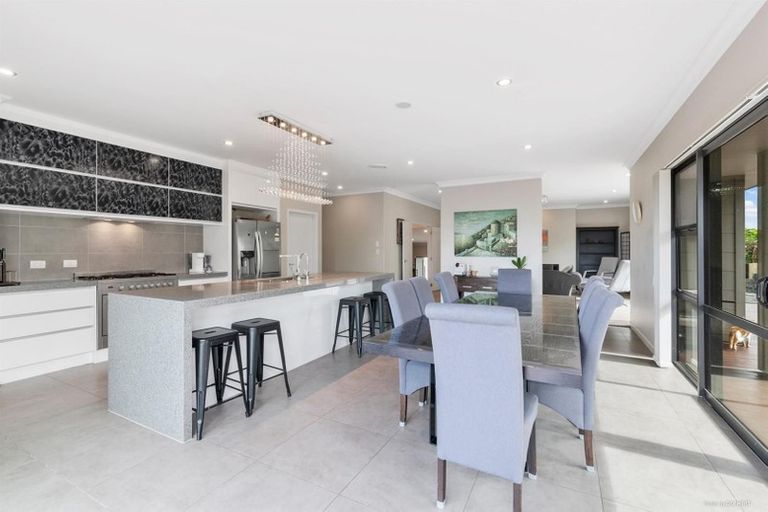 Photo of property in 719 Redoubt Road, Flat Bush, Auckland, 2019