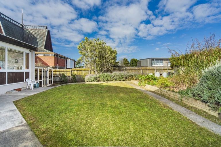 Photo of property in 10 Taharoto Road, Takapuna, Auckland, 0622