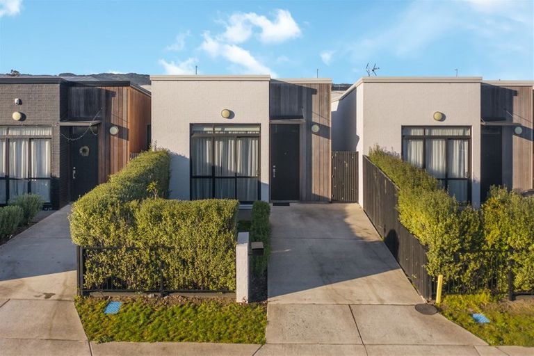 Photo of property in 8 Troop Road, Papakura, 2110