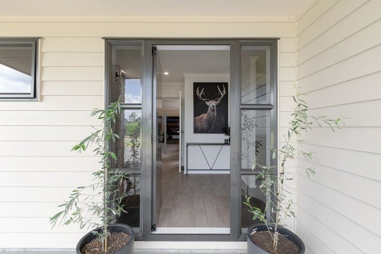 Photo of property in 37 Tawera Road, Mangatainoka, Pahiatua, 4982