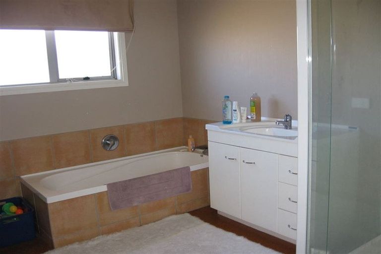 Photo of property in 11 Marram Place, Mangawhai Heads, Mangawhai, 0505