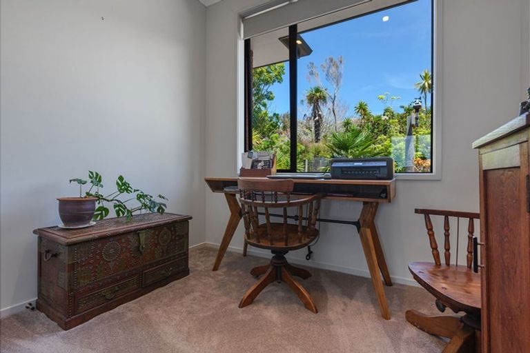 Photo of property in 31 Eagles Way, Cable Bay, 0420