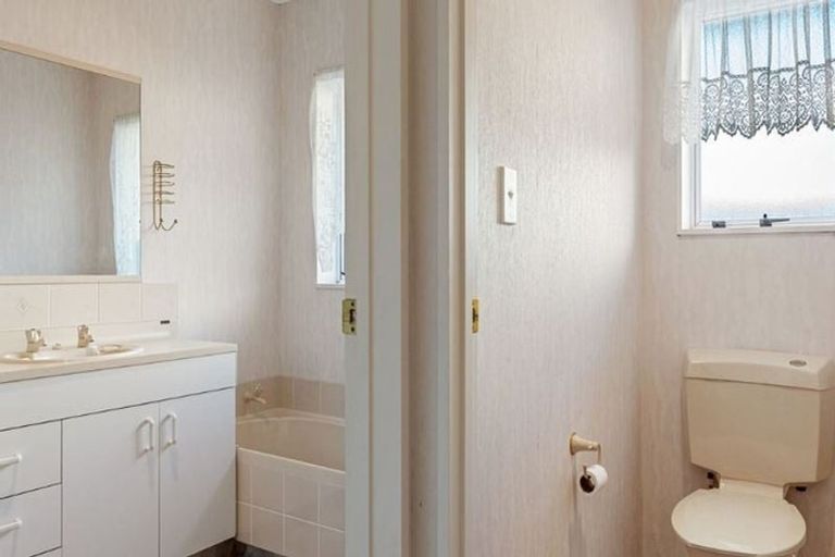 Photo of property in 5 Bayfair Drive, Mount Maunganui, 3116