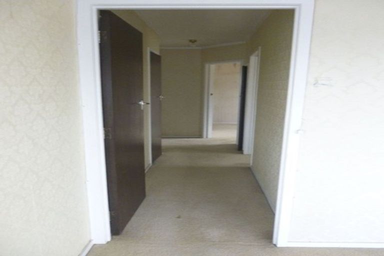 Photo of property in 1/11 Manuka Road, Bayview, Auckland, 0629