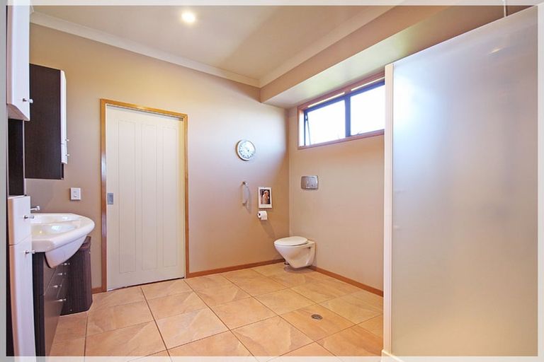 Photo of property in 49 Hartley Street, Foxton Beach, Foxton, 4815